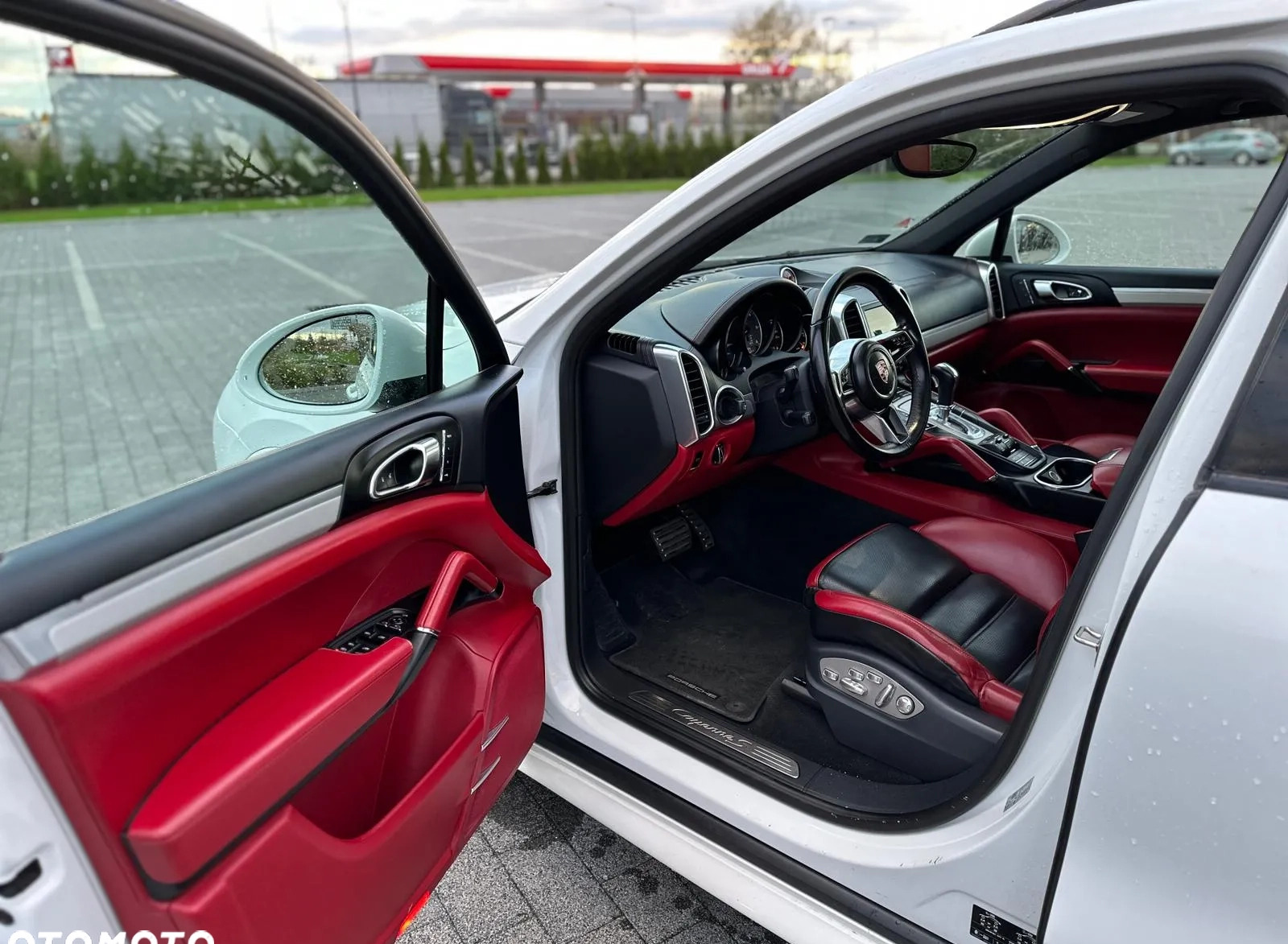 Porsche Cayenne cena 189000 przebieg: 269400, rok produkcji 2015 z Ostróda małe 121